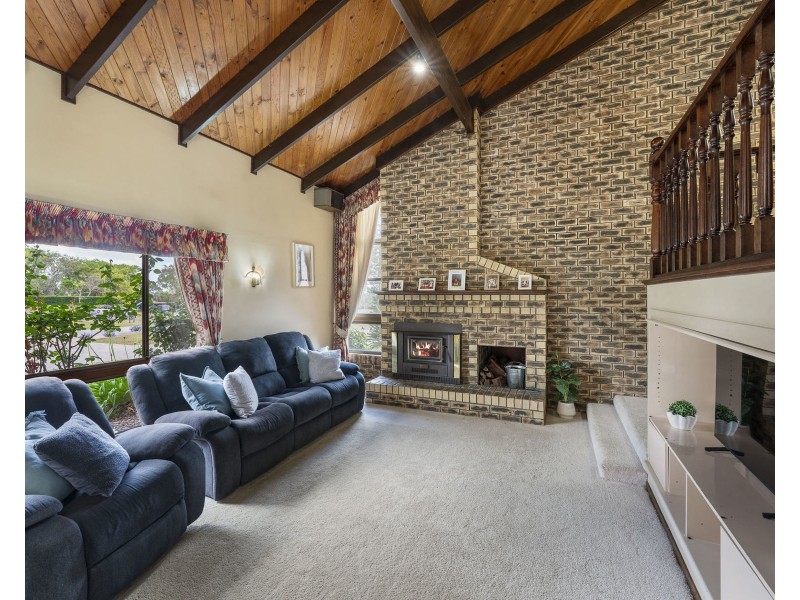 6-8 Coverdale Crescent, Cotswold Hills QLD 4350