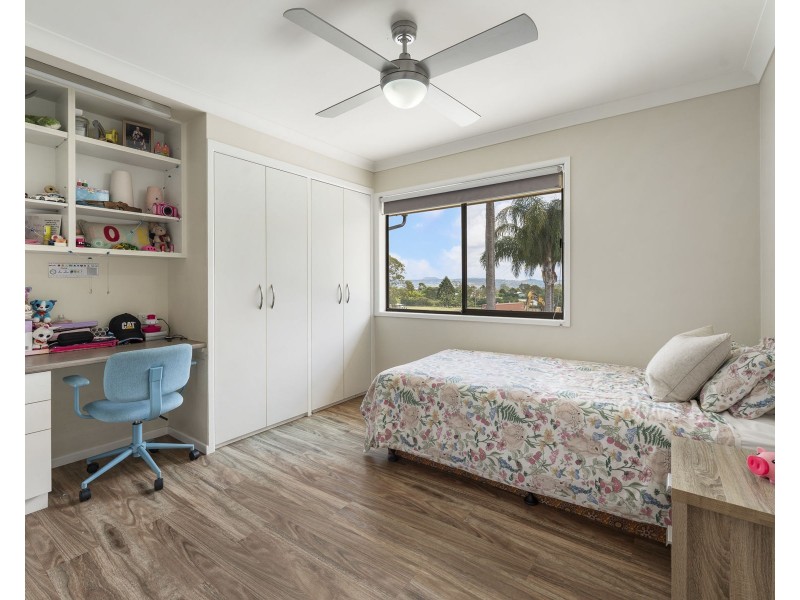 6-8 Coverdale Crescent, Cotswold Hills QLD 4350
