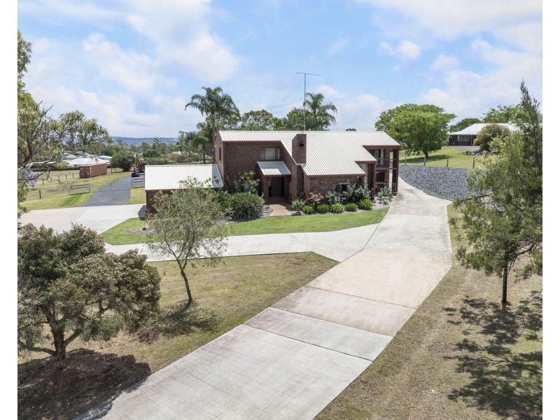 6-8 Coverdale Crescent, Cotswold Hills QLD 4350