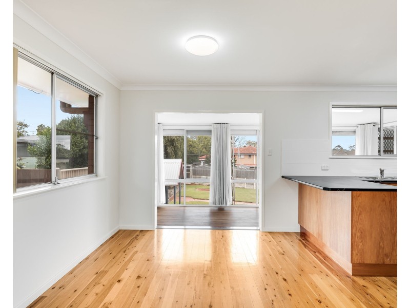 8 Parsons Street, Rangeville QLD 4350