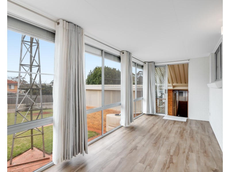 8 Parsons Street, Rangeville QLD 4350