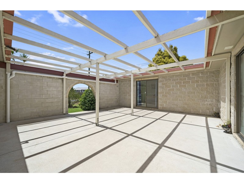 1 Collard Court, Darling Heights QLD 4350