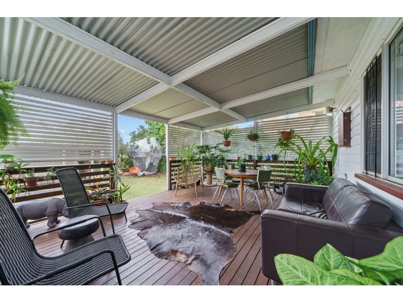 19 Devine Street, Harristown QLD 4350