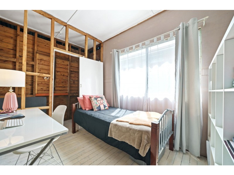 19 Devine Street, Harristown QLD 4350