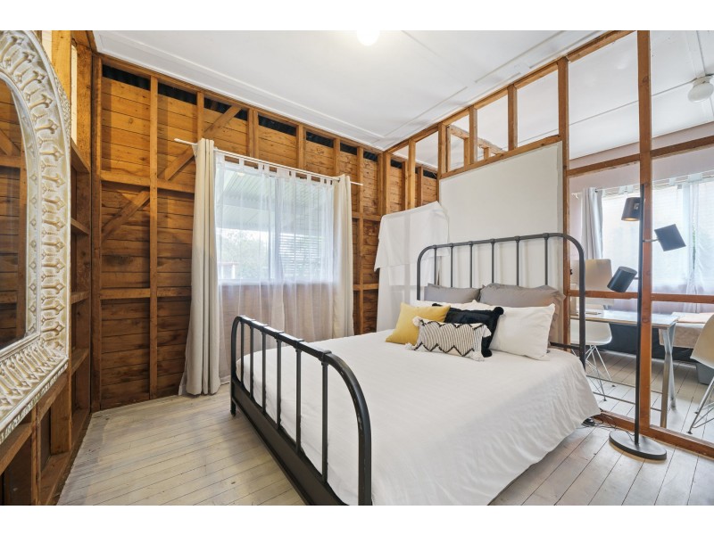 19 Devine Street, Harristown QLD 4350