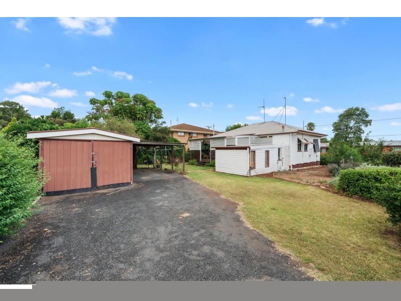 19 Devine Street, Harristown QLD 4350