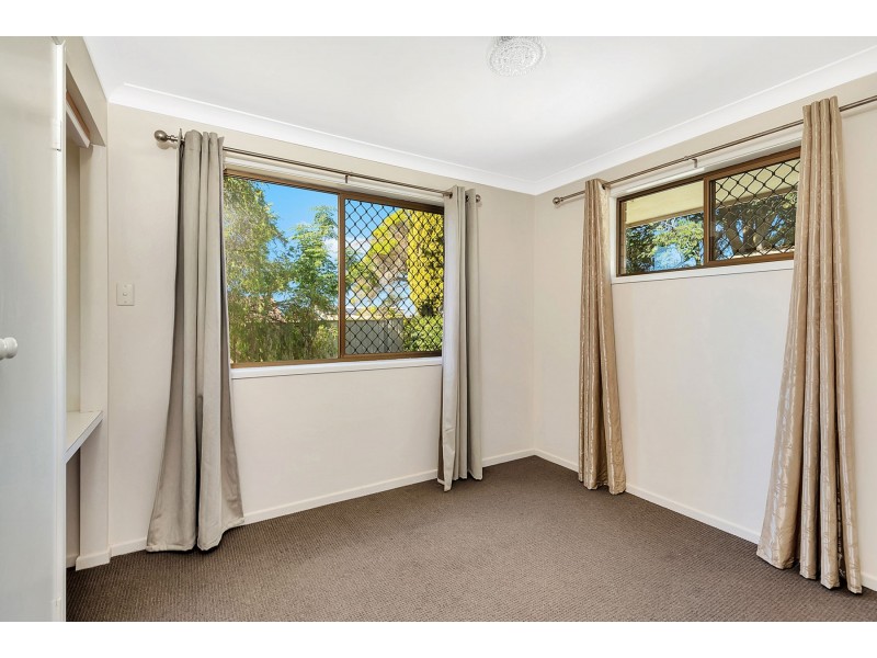 2/208 Tor Street, Rockville QLD 4350