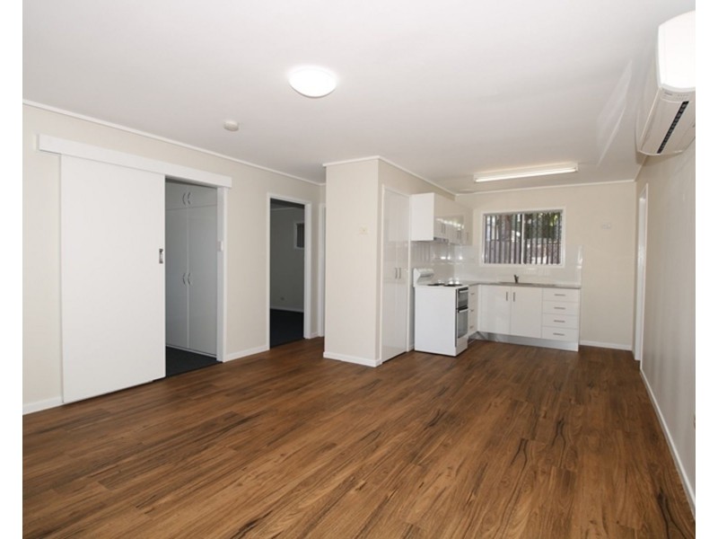 1/25 Garde Street, Centenary Heights QLD 4350