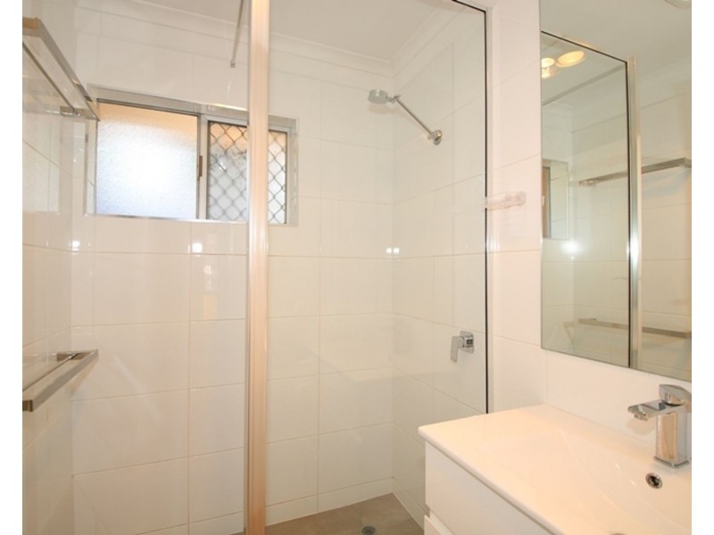 1/25 Garde Street, Centenary Heights QLD 4350