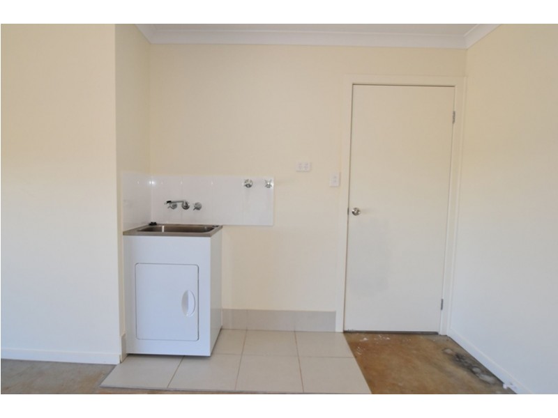 68 Wandsworth Street, Cranley QLD 4350