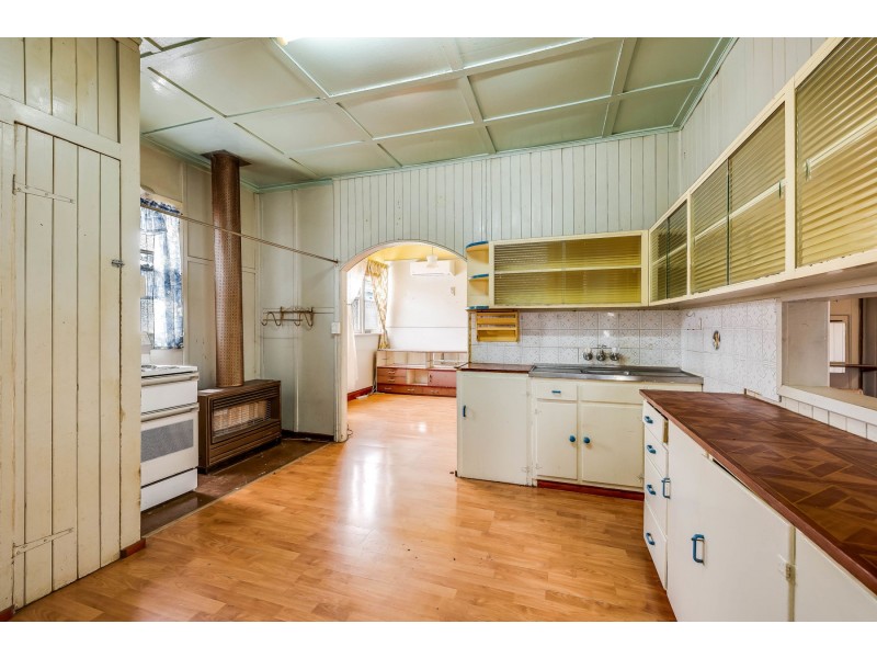 3 Weetwood Street, Newtown QLD 4350