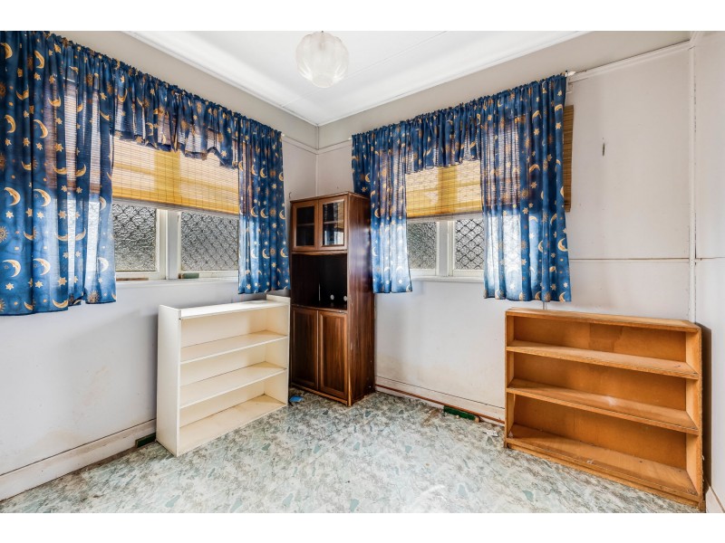 3 Weetwood Street, Newtown QLD 4350