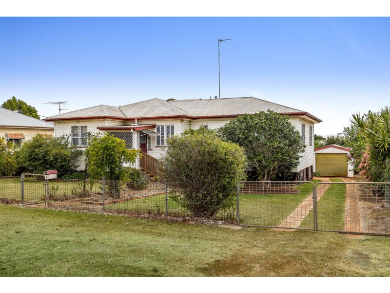3 Weetwood Street, Newtown QLD 4350