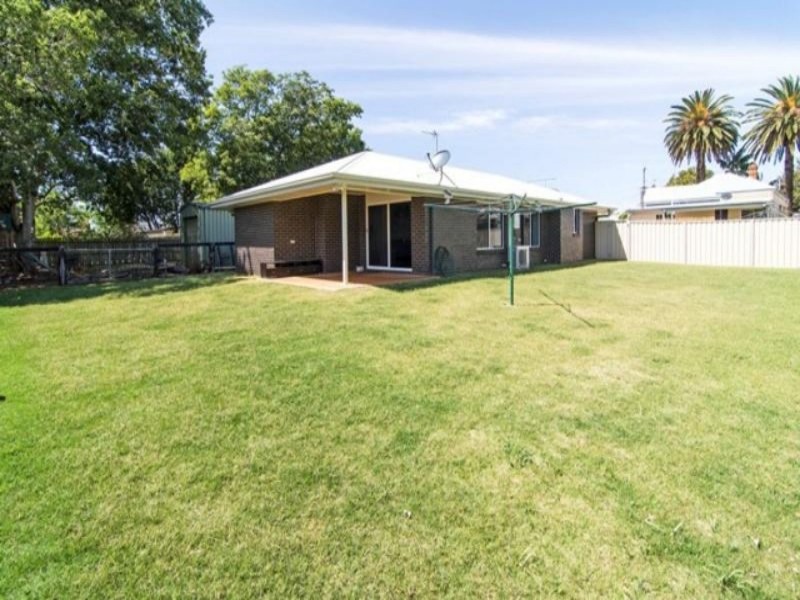 3A Buckland Street, Harristown QLD 4350