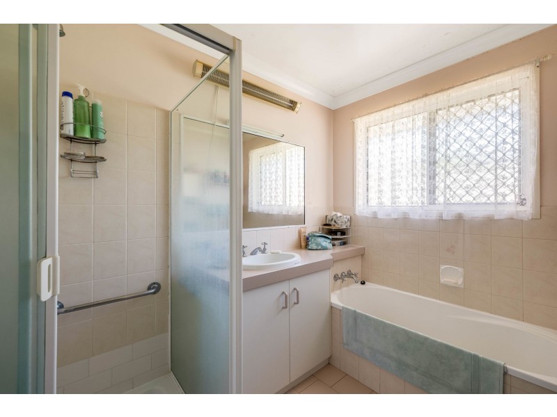 1/15 Creedon Drive, Kearneys Spring QLD 4350