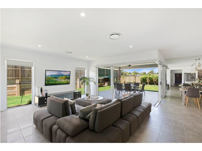 43 Sportsman Drive, Kleinton QLD 4352
