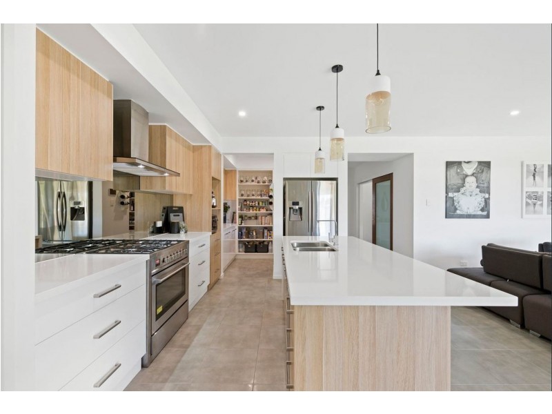 43 Sportsman Drive, Kleinton QLD 4352