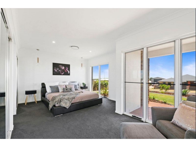43 Sportsman Drive, Kleinton QLD 4352