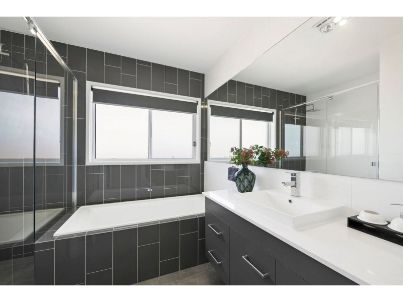 43 Sportsman Drive, Kleinton QLD 4352