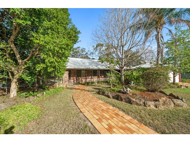 7 Vera Drive, Top Camp QLD 4350