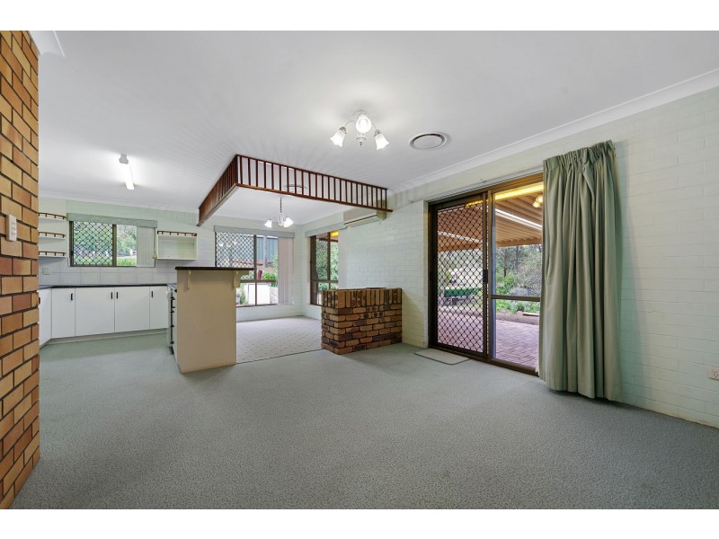 7 Vera Drive, Top Camp QLD 4350