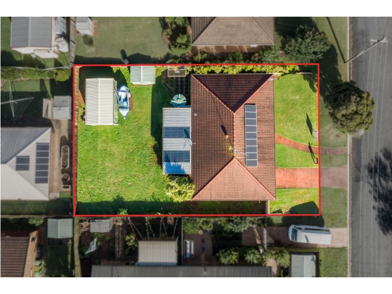 4 Schultz Street, Kearneys Spring QLD 4350