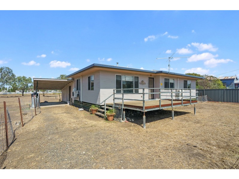 14 Earl Street, Jondaryan QLD 4403