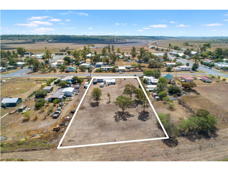 14 Earl Street, Jondaryan QLD 4403