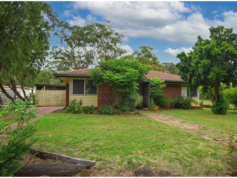 68 Wine Drive, Wilsonton Heights QLD 4350