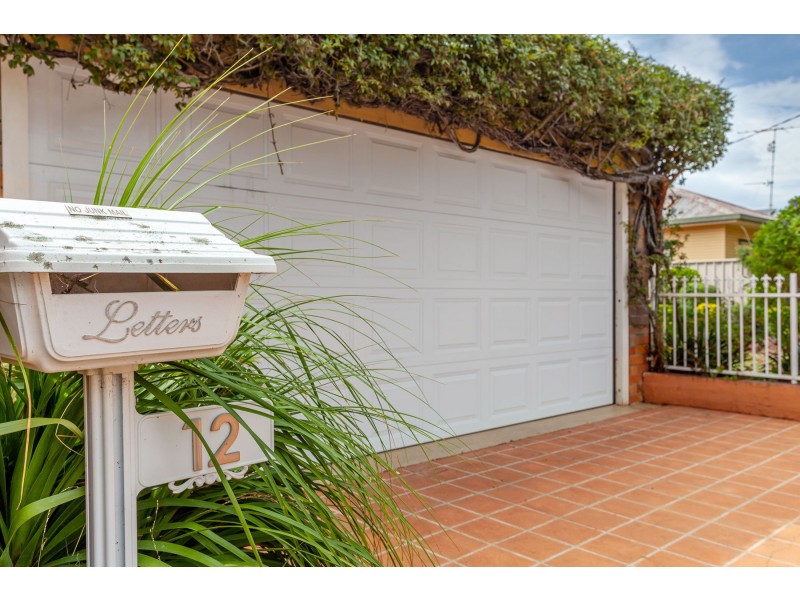 12 Newmarket Street, Newtown QLD 4350