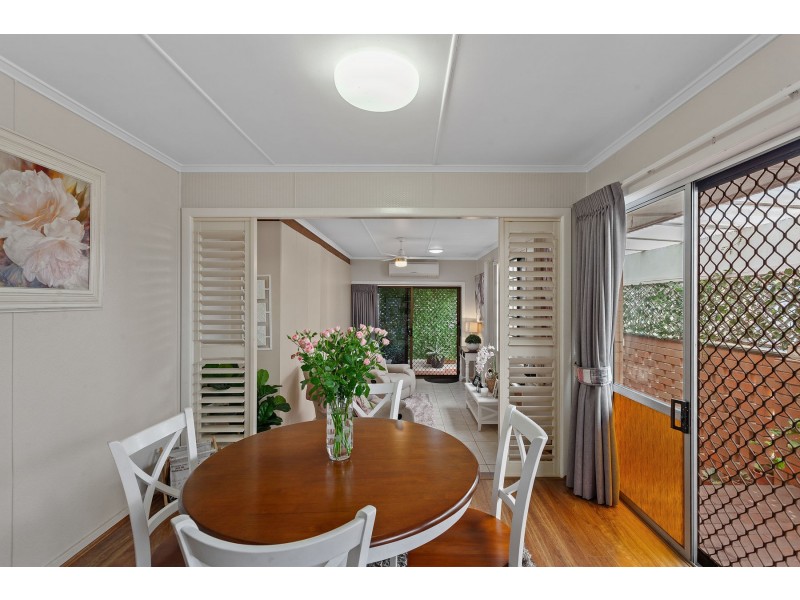 12 Newmarket Street, Newtown QLD 4350