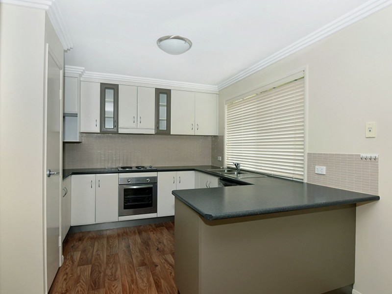 1/11 Albert Street, Newtown QLD 4350