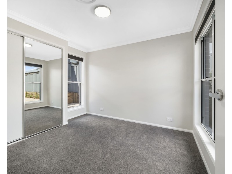 12 Kirklees Street, Newtown QLD 4350