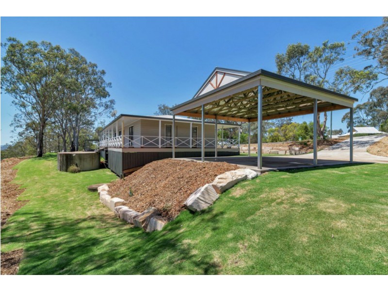 14 Vayro Road, Blue Mountain Heights QLD 4350