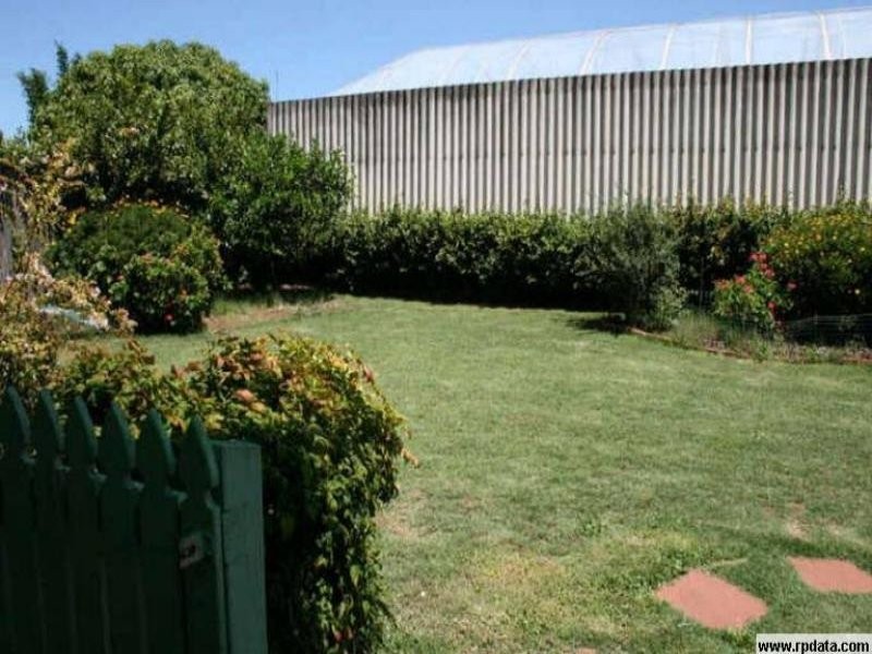 10 Tynedale Avenue, Newtown QLD 4350