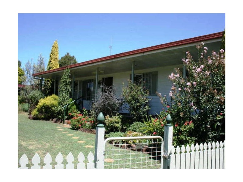10 Tynedale Avenue, Newtown QLD 4350