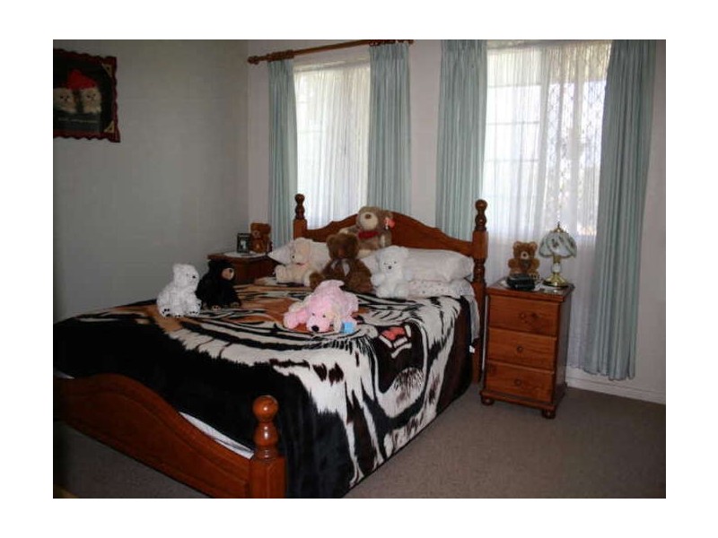 10 Tynedale Avenue, Newtown QLD 4350