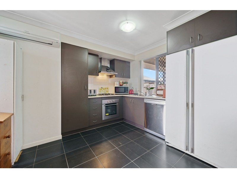 35 Taragon Street, Glenvale QLD 4350