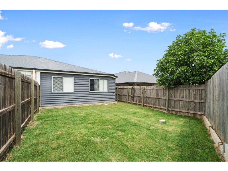 35 Taragon Street, Glenvale QLD 4350