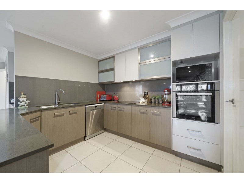 43 Entabeni Drive, Kearneys Spring QLD 4350
