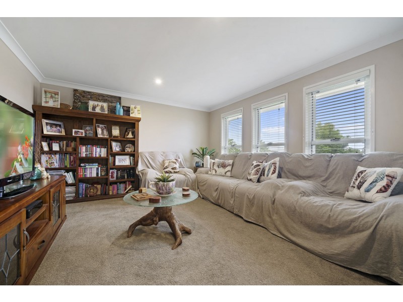 43 Entabeni Drive, Kearneys Spring QLD 4350