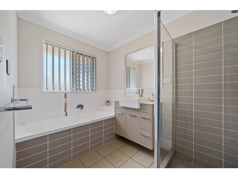 317 Bridge Street, Newtown QLD 4350