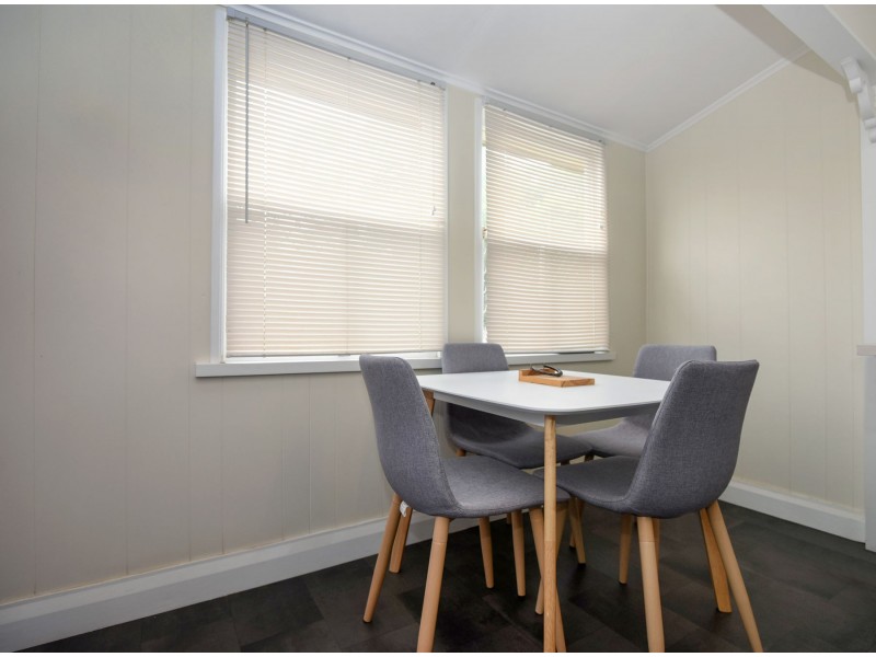 1 Weetwood Street, Newtown QLD 4350