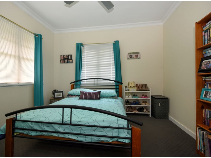 1 Weetwood Street, Newtown QLD 4350