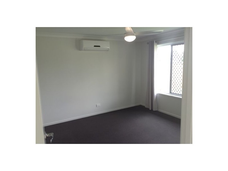 13 Railway Street, Wyreema QLD 4352