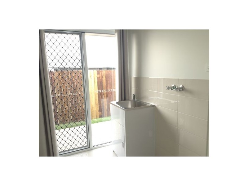 13 Railway Street, Wyreema QLD 4352