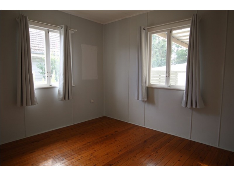 22 Goodwood Street, Newtown QLD 4350