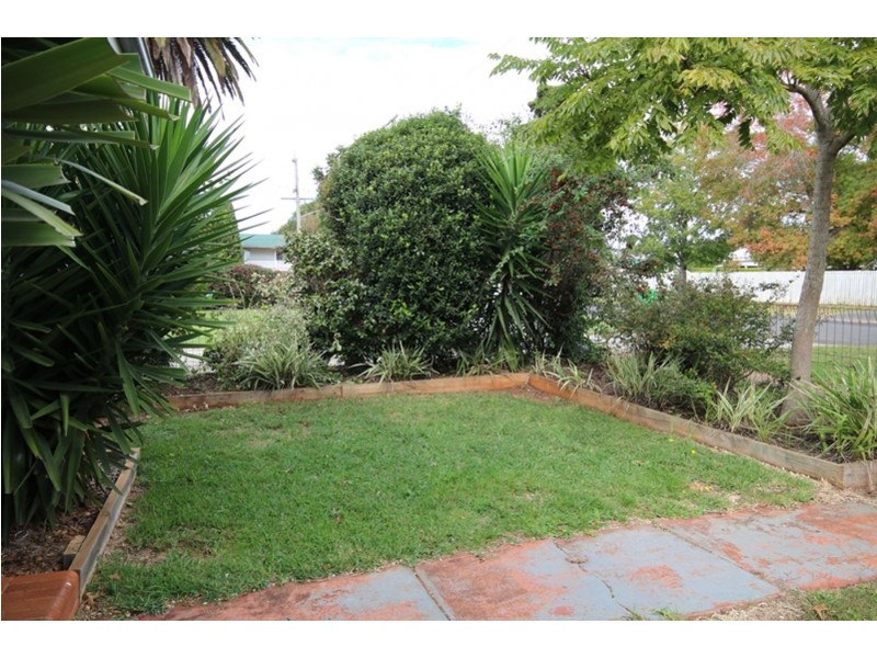 22 Goodwood Street, Newtown QLD 4350