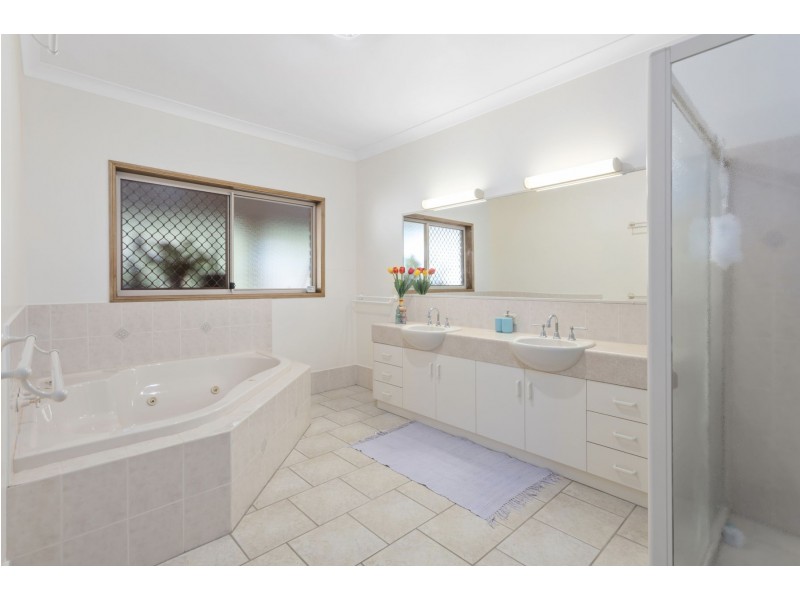 3 Stanley Parade, Highfields QLD 4352
