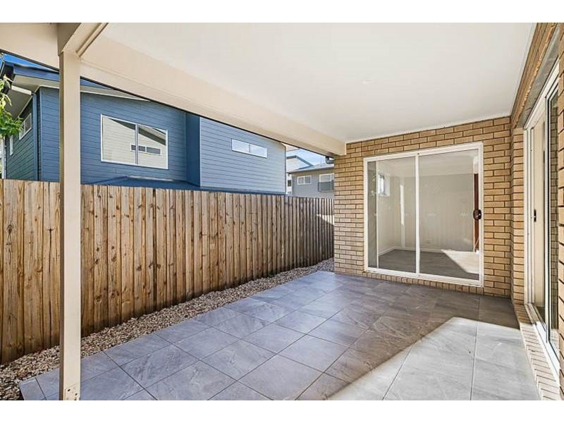 6/442 Hume Street, Middle Ridge QLD 4350